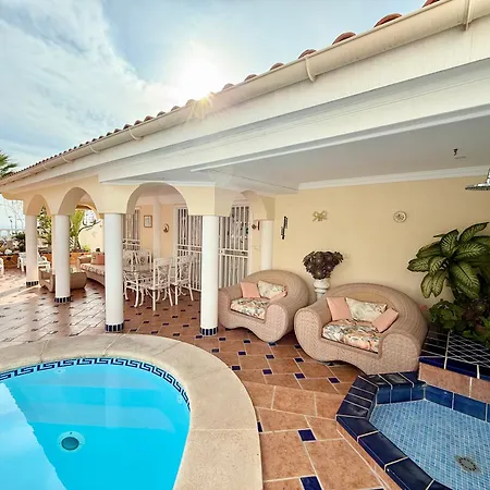 Villa Violetta Callao Salvaje